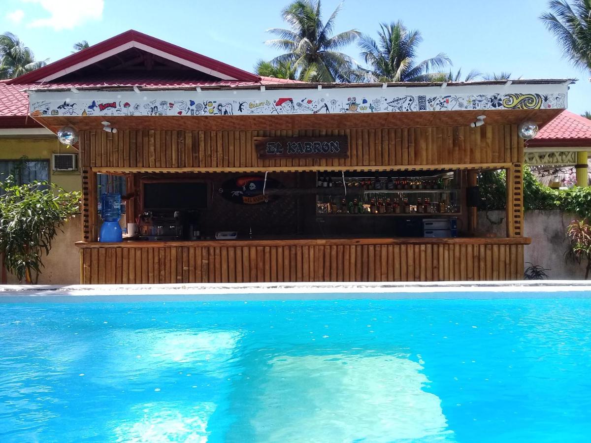 Apo Diver Beach Resort Σαν Χουάν Εξωτερικό φωτογραφία