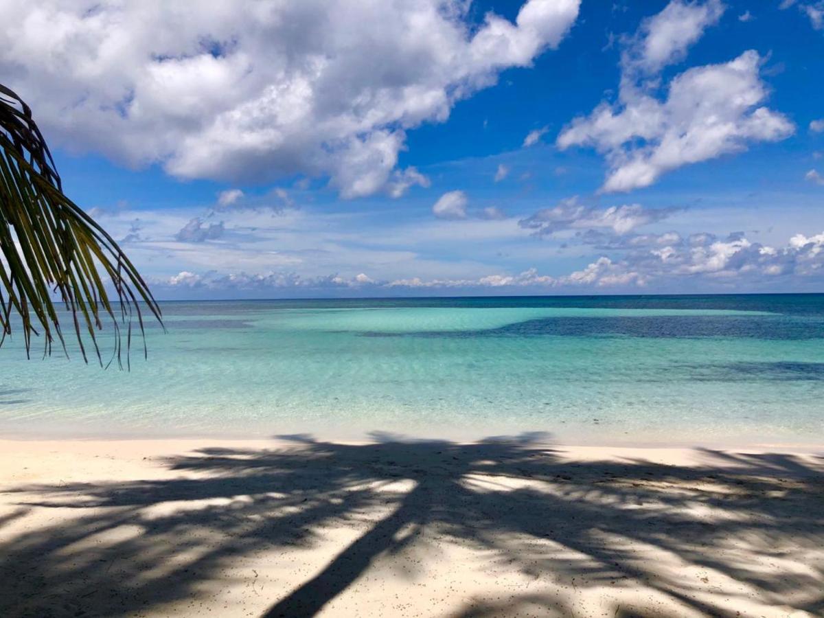 Apo Diver Beach Resort Σαν Χουάν Εξωτερικό φωτογραφία